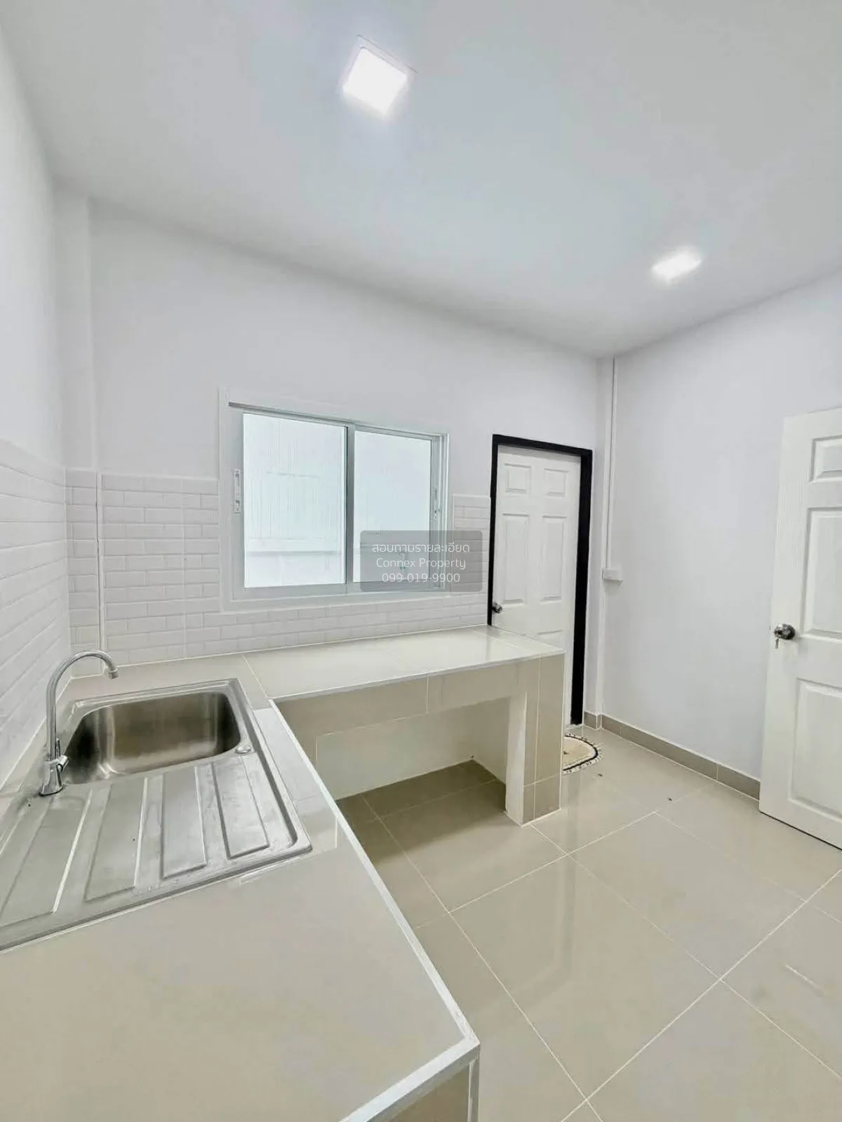 ขายทาวน์เฮ้าส์/ทาวน์โฮม  บ้านลภาวัน 1 รีโนเวทใหม่ บางรักพัฒนา บาง
