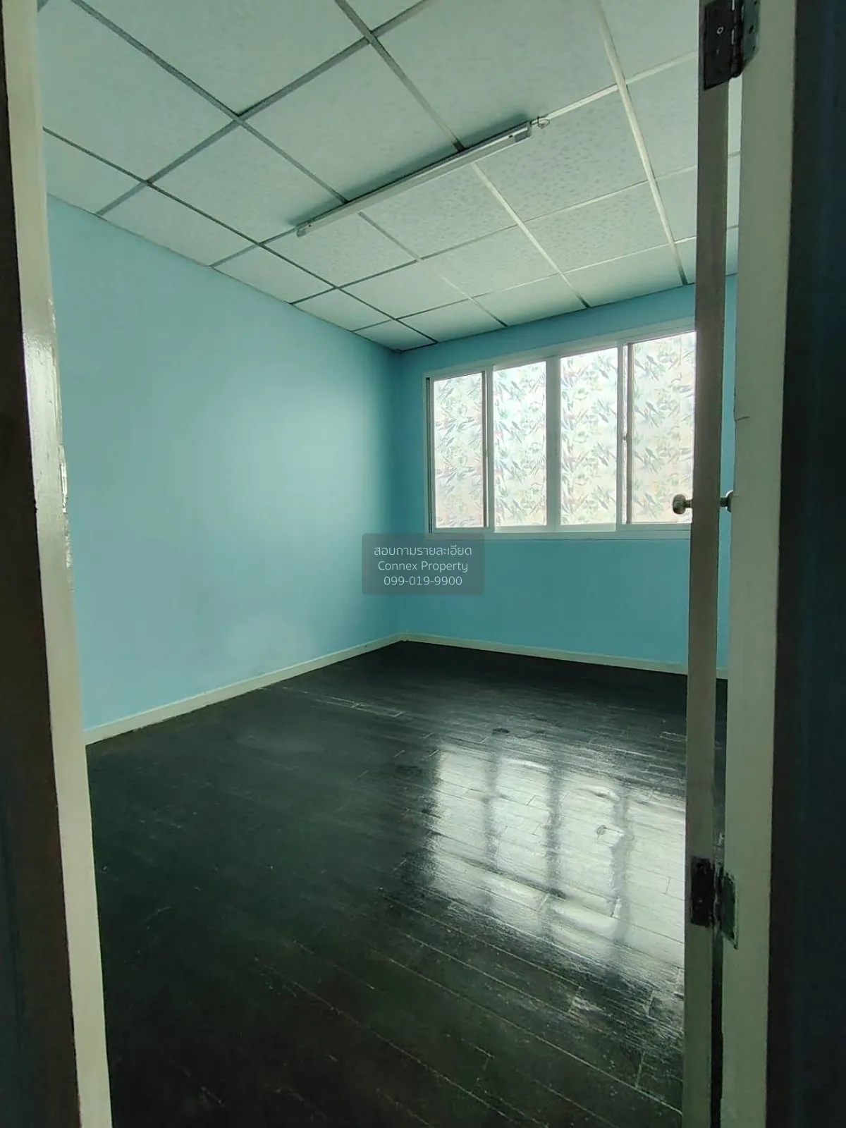 For Sale Townhouse/Townhome  , Sosoonnakhon , wide frontage , new