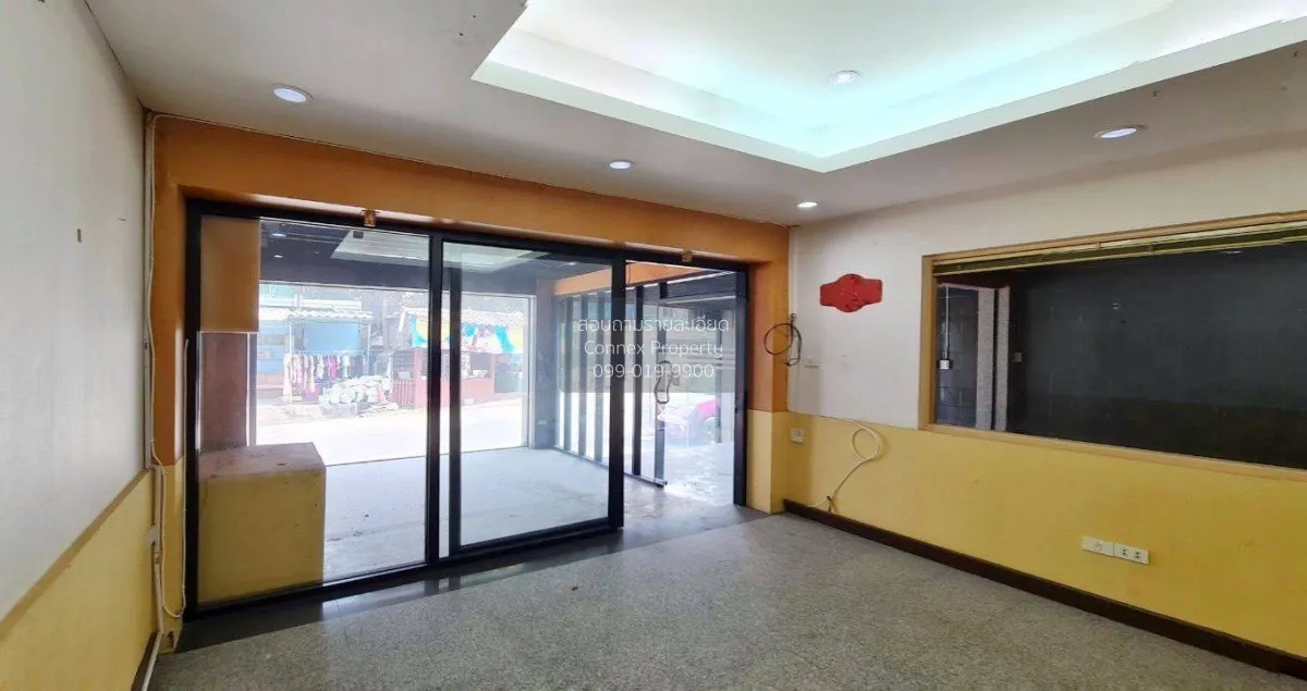For Sale 3-story, 2-unit home office next to Grand Canal Village.