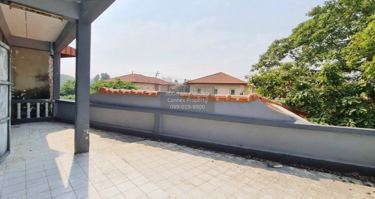 For Sale 3-story, 2-unit home office next to Grand Canal Village.