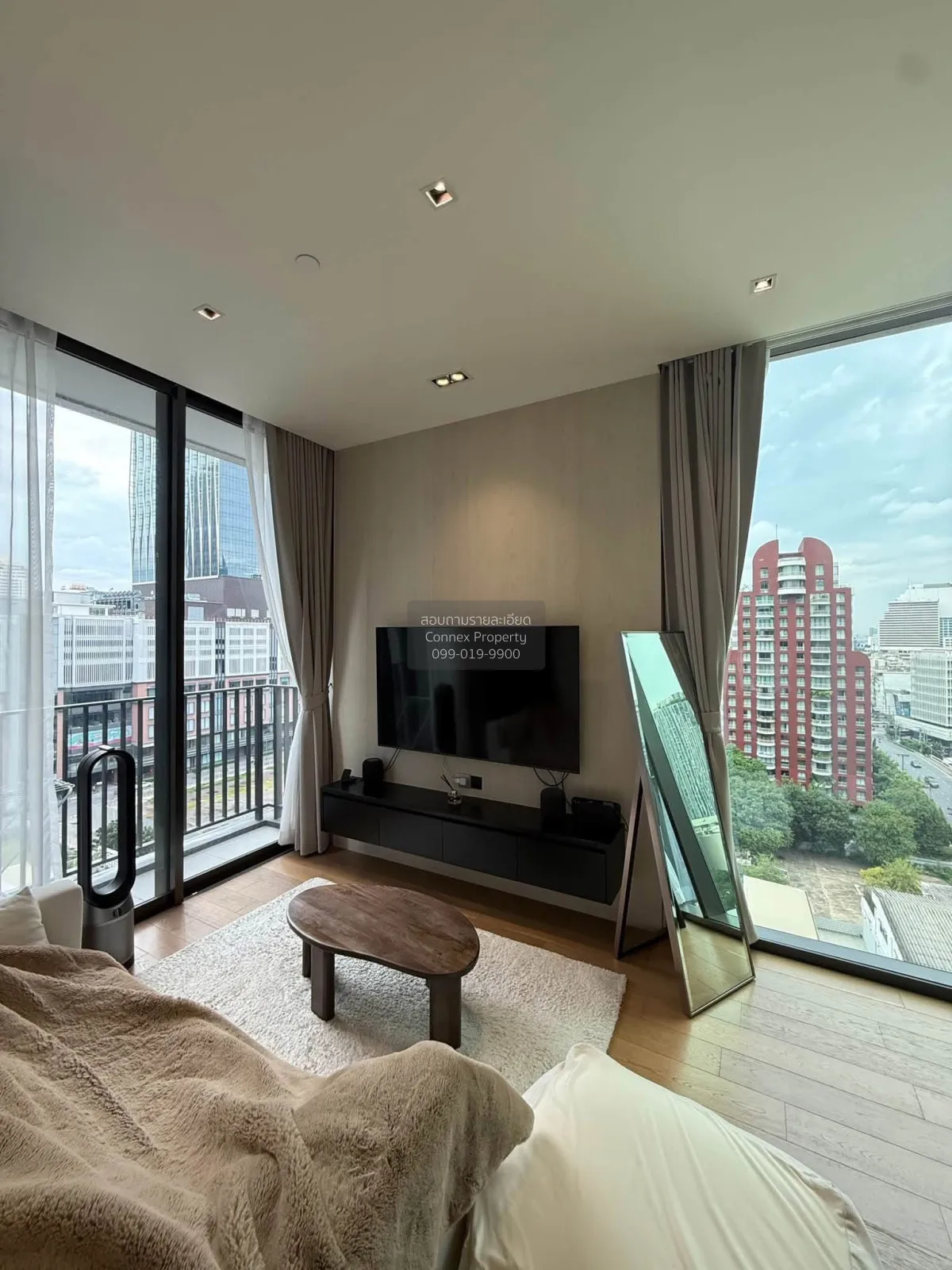 For Rent Condo , 28 Chidlom , nice view , corner unit , BTS-Chit  4