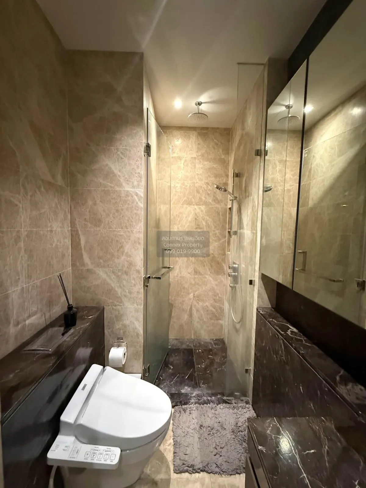 For Rent Condo , 28 Chidlom , nice view , corner unit , BTS-Chit 