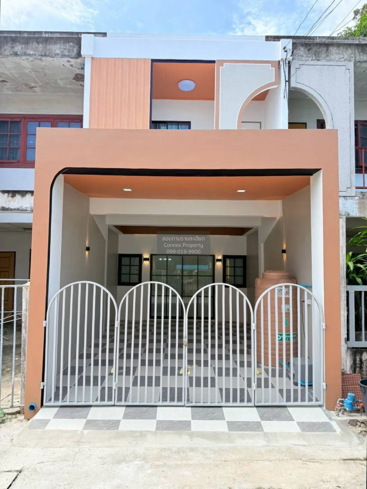 ขายทาวน์เฮ้าส์/ทาวน์โฮม  หมู่บ้านจิรธร รามคำแหง 152 MRT-มีนบุร รา 1