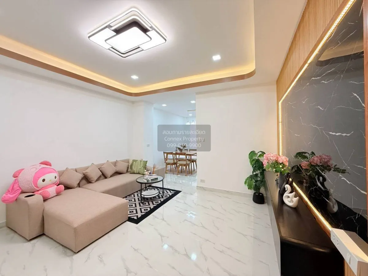 ขายทาวน์เฮ้าส์/ทาวน์โฮม  หมู่บ้านจิรธร รามคำแหง 152 MRT-มีนบุร รา 3
