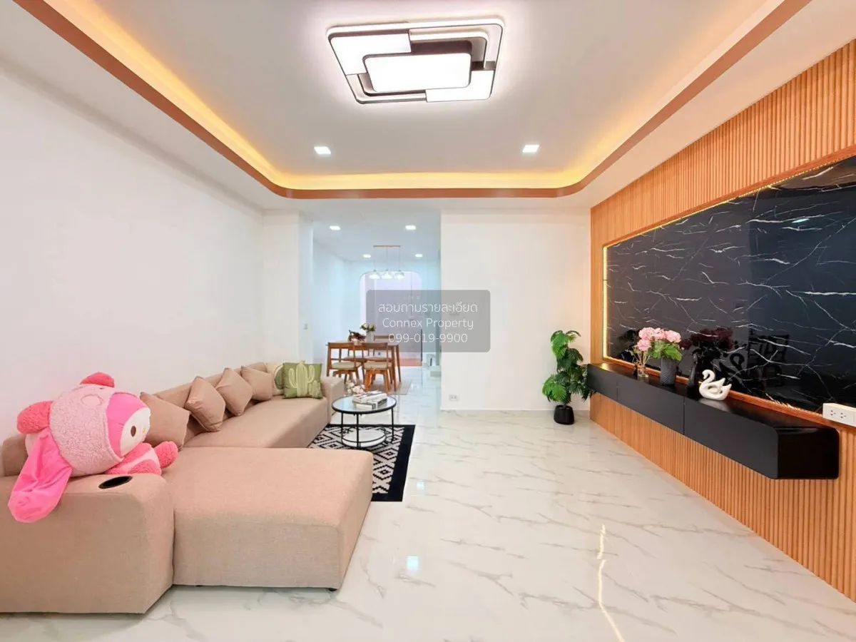 ขายทาวน์เฮ้าส์/ทาวน์โฮม  หมู่บ้านจิรธร รามคำแหง 152 MRT-มีนบุร รา 4