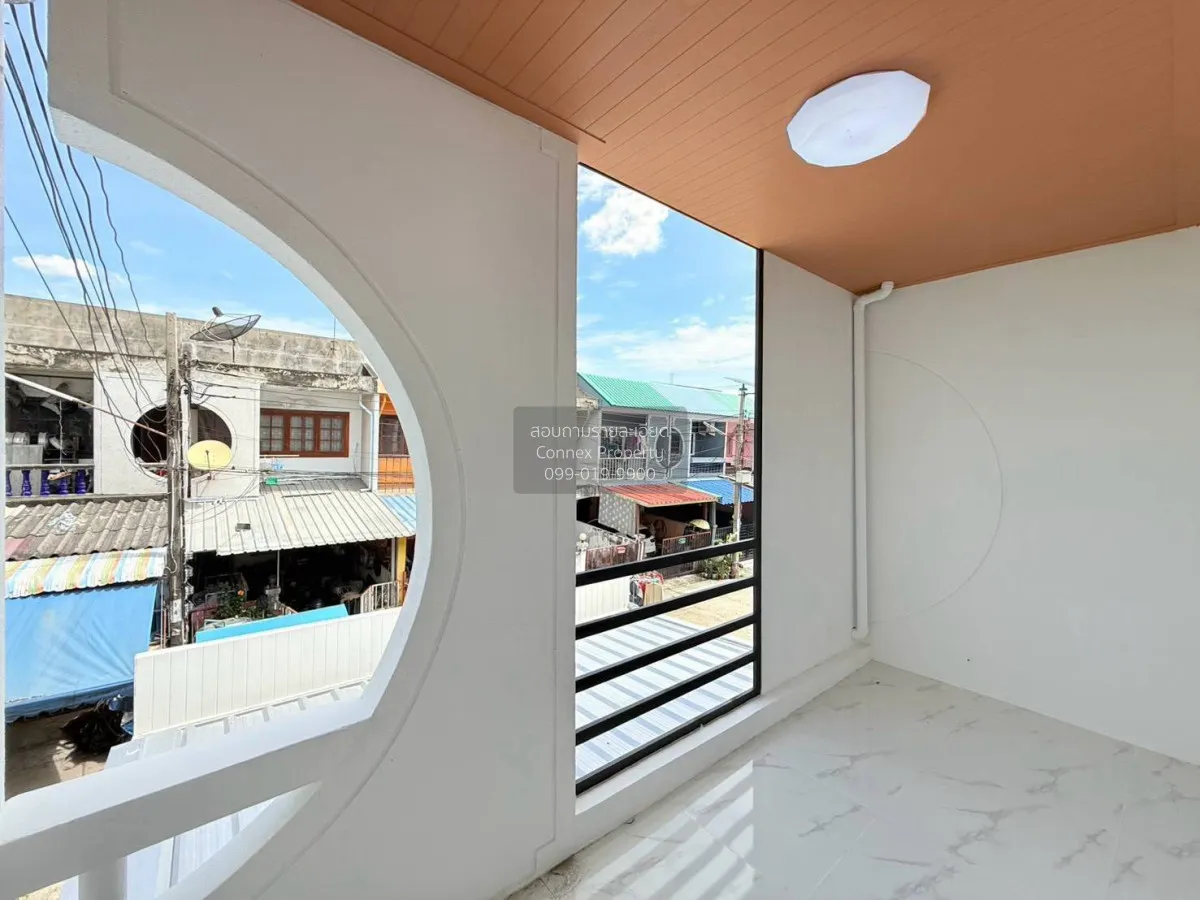 ขายทาวน์เฮ้าส์/ทาวน์โฮม  หมู่บ้านจิรธร รามคำแหง 152 MRT-มีนบุร รา
