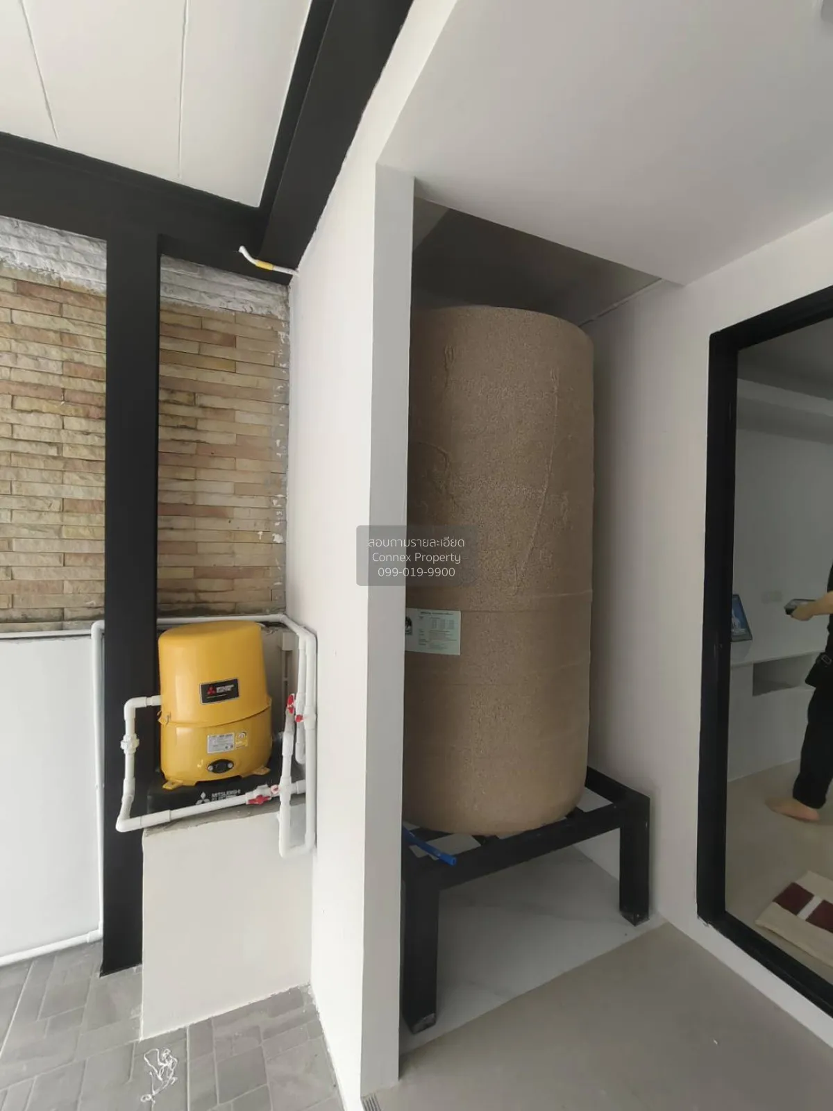 For Sale Three - storey townhouse, 20 square wah, Soi Ladprao 93.