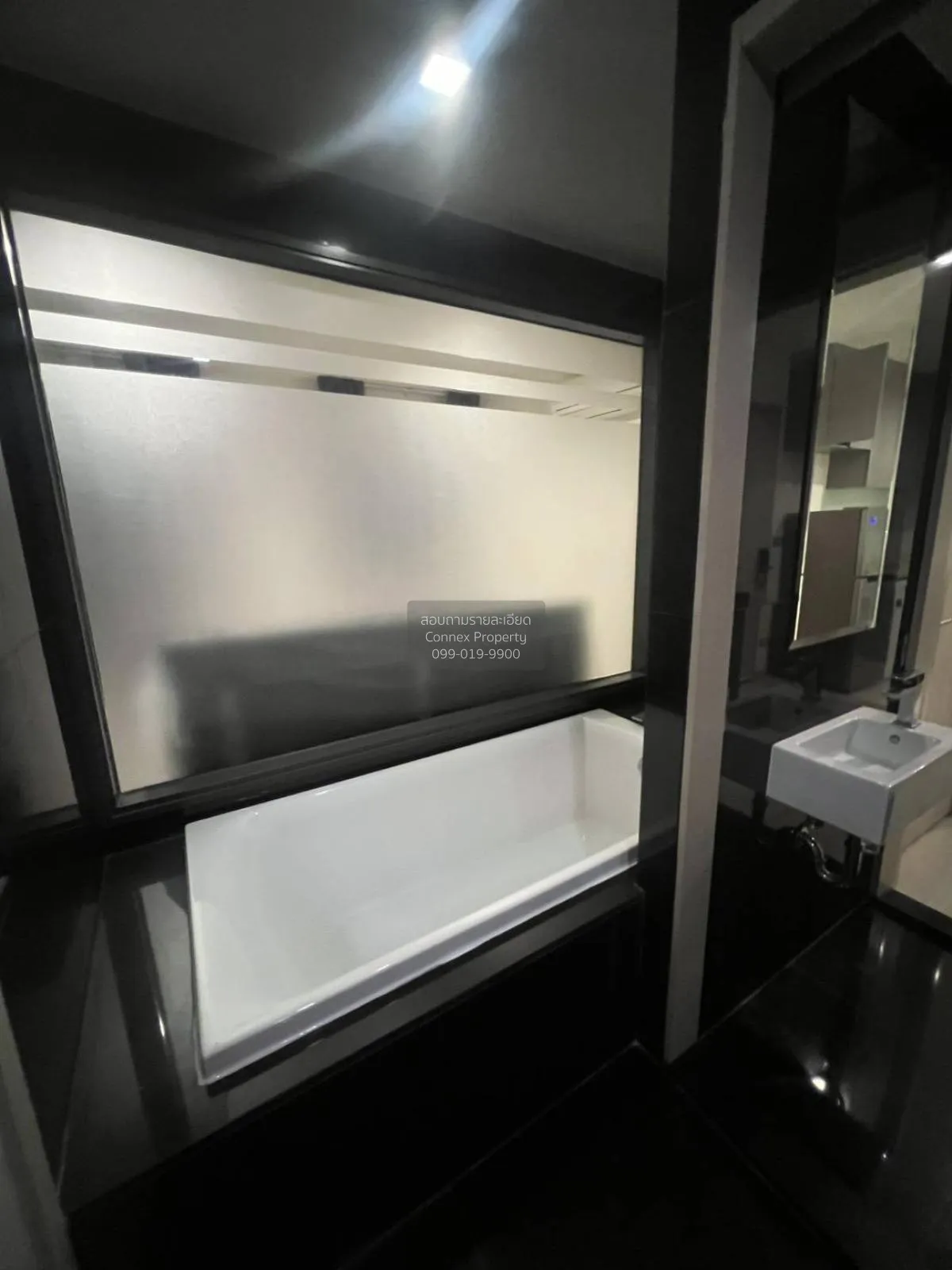 FOR RENT condo , Rhythm Sukhumvit 36-38 , BTS-Thong Lo , Phra Kha