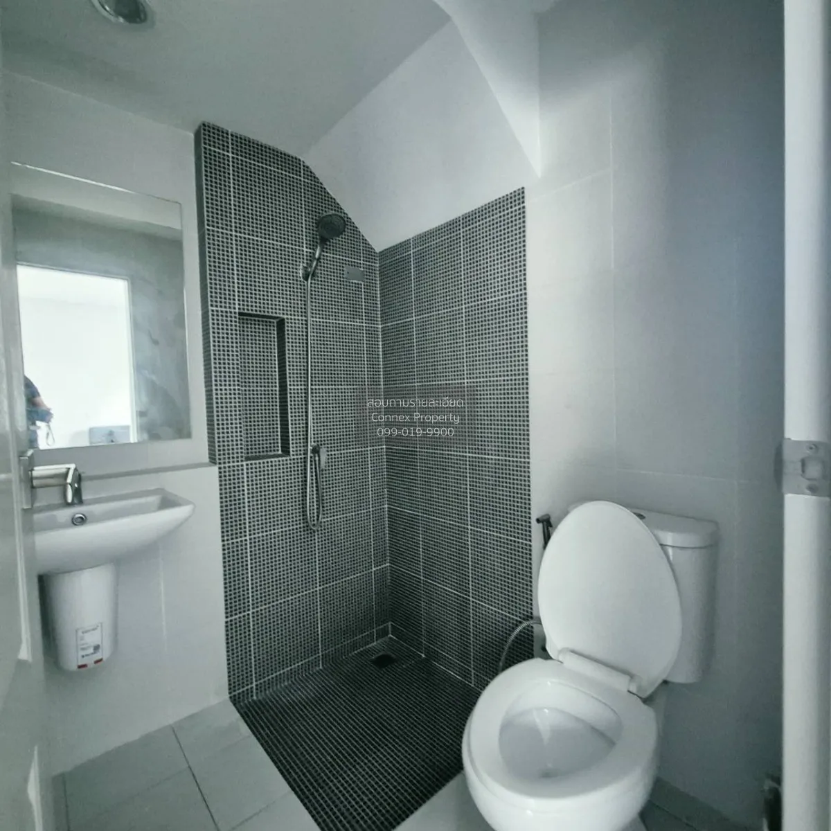 For Rent Townhouse/Townhome  , Grande Pleno Phahol - Rangsit , Kh