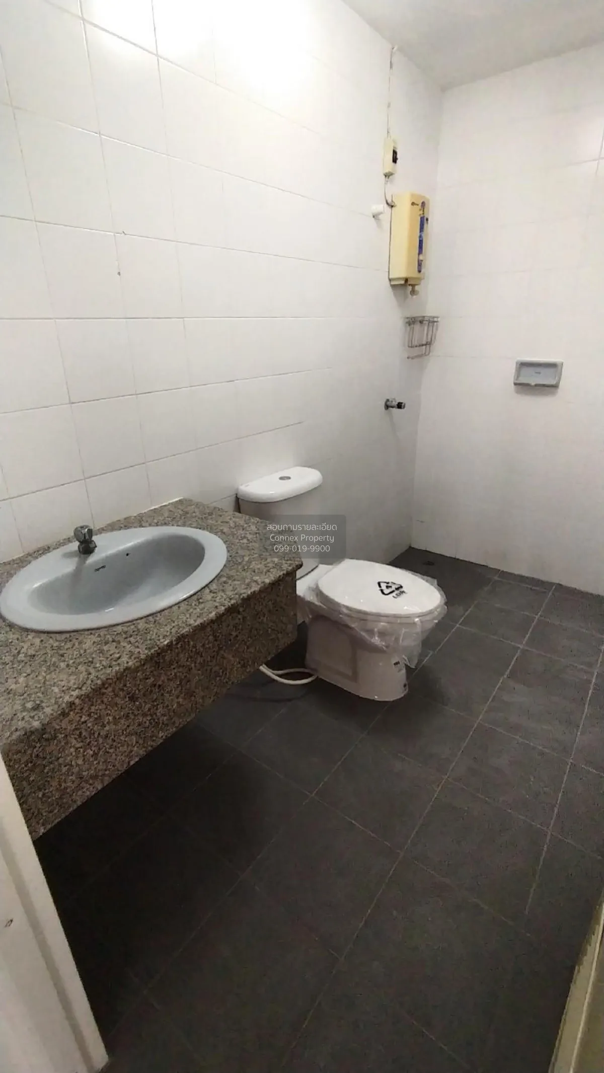 เช่าบ้าน  ฟลอร่าวิลล์ พาร์ค ซิตี้ สุวินทวงศ์ ลำผักชี เขต หนองจอก 
