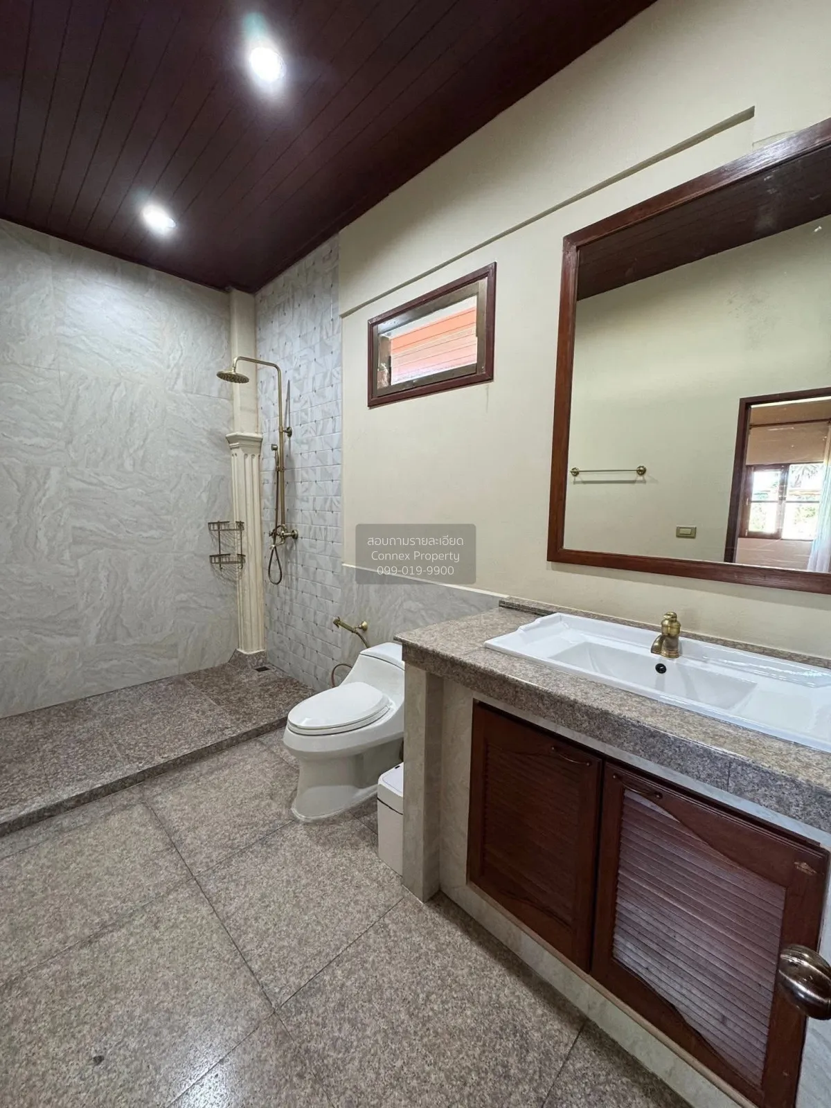 For Sale Rare Giant Palm Tree Retreat Villa in Chalong on Over 1 
