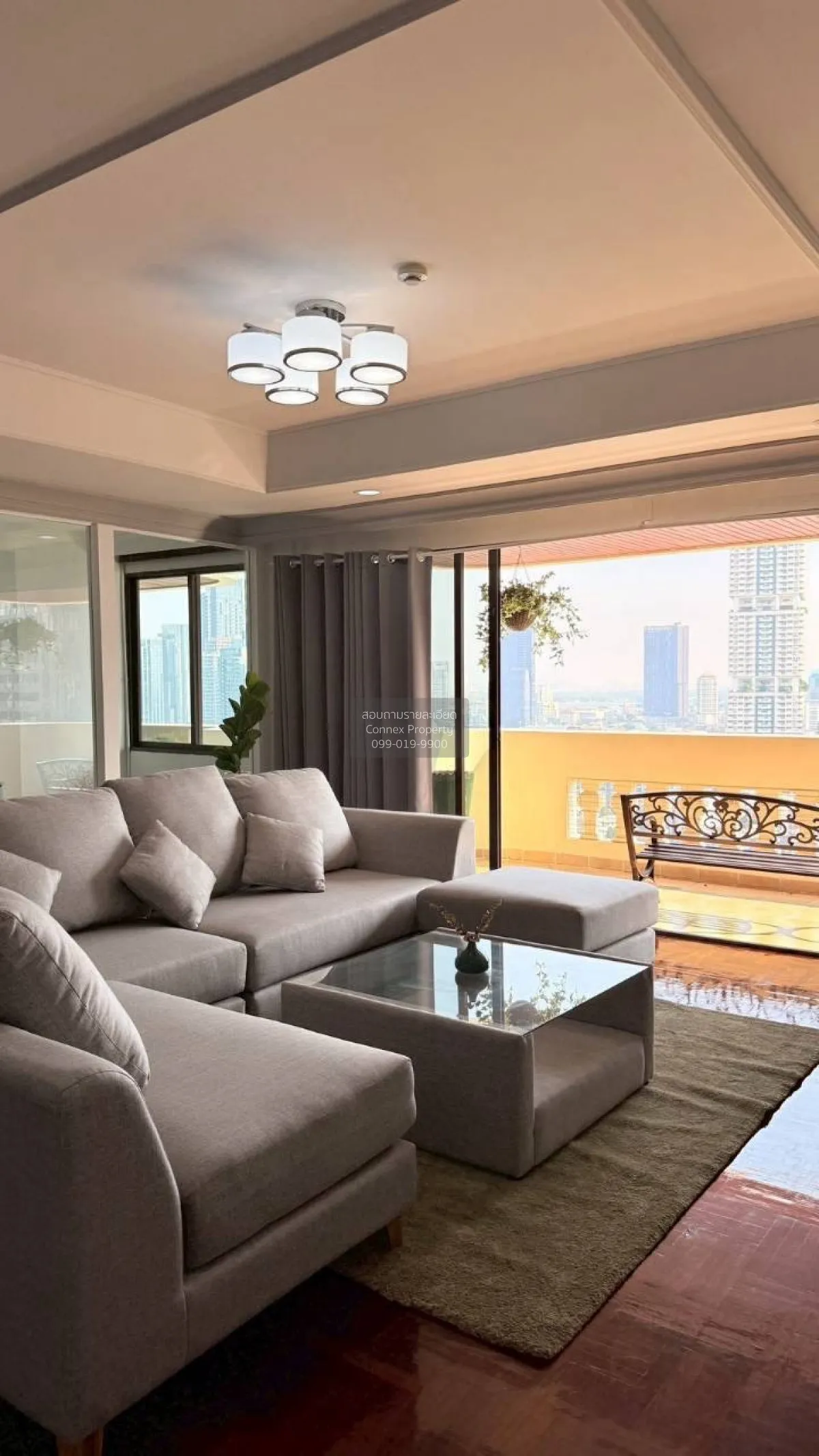 For Rent Apartment , Charan Tower , high floor , wide frontage ,  2
