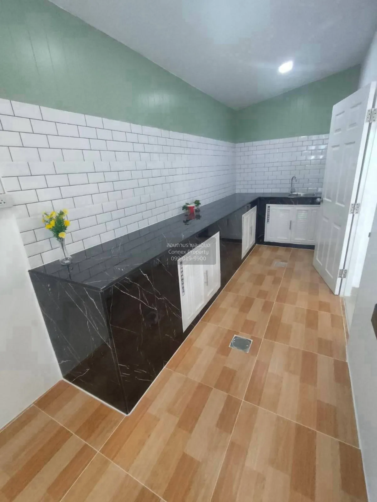 For Sale Townhouse/Townhome  , Baan Pruksa 18 Bangyai , corner un