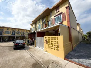 For Sale Townhouse/Townhome  , Golden Town 3 Suksawat - Phutthabucha , corner unit , Bang Mot , Thung Khu , Bangkok , CX-178526