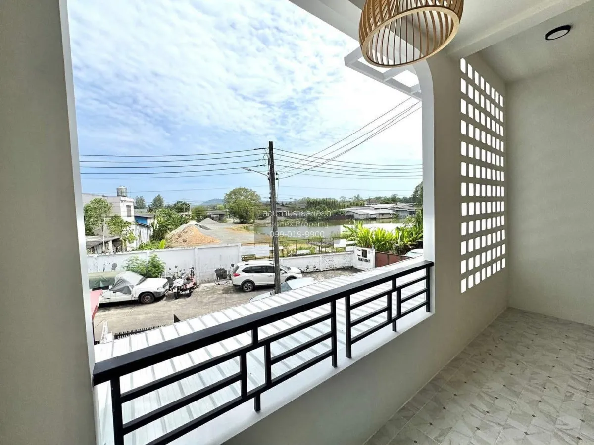 เช่าทาวน์เฮาส์ 2 ชั้นใจกลางเมืองภูเก็ต ตลาดใหญ่ เมืองภูเก็ต ภูเก็