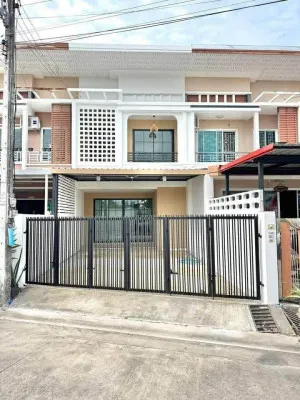 เช่าทาวน์เฮาส์ 2 ชั้นใจกลางเมืองภูเก็ต ตลาดใหญ่ เมืองภูเก็ต ภูเก็ต CX-178531