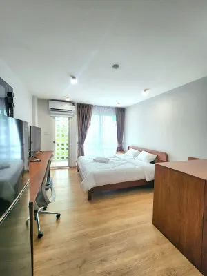 For Rent Condo , i-House Laguna Garden RCA , MRT-Phetchaburi , Bang Kapi , Huai Khwang , Bangkok , CX-178575