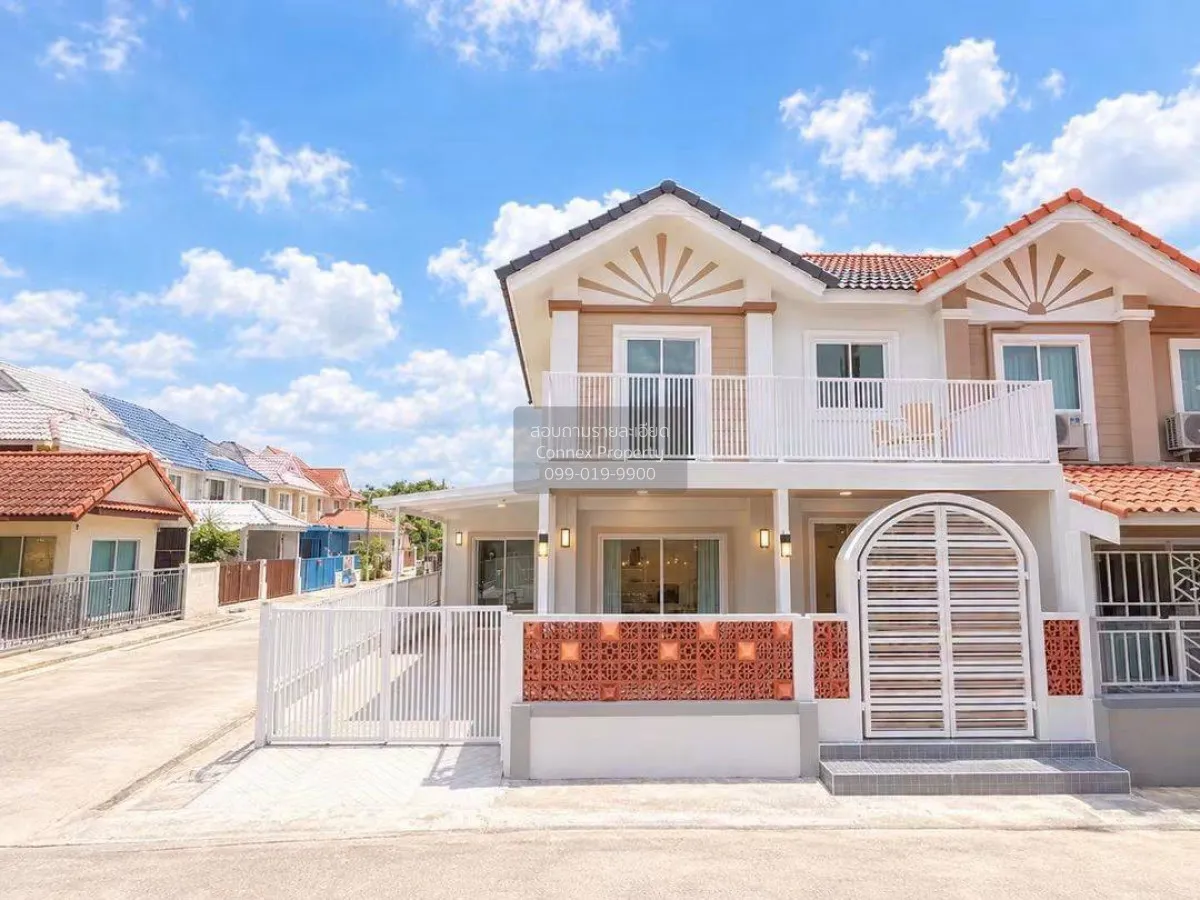 For Sale Townhouse/Townhome  , Baan Pruksa 33 Bangbuathong , newl 1