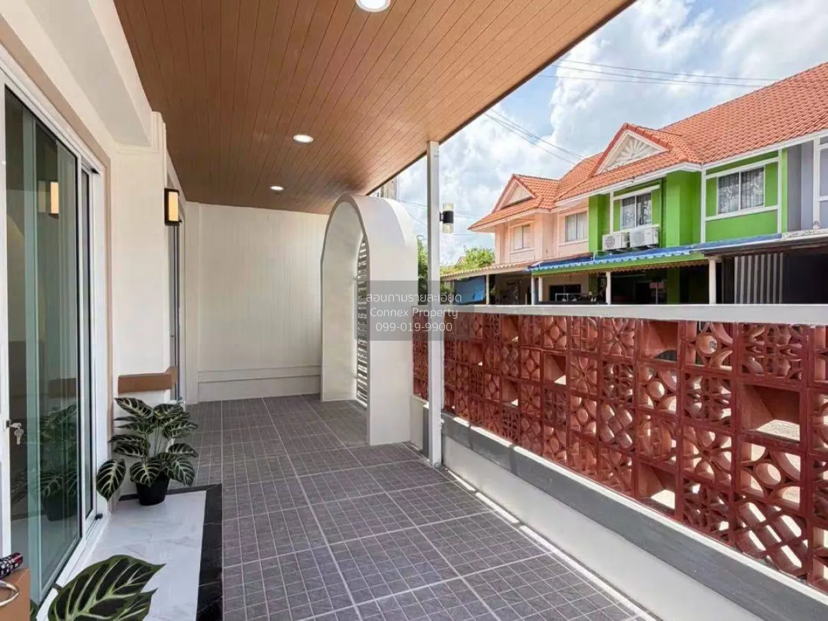 For Sale Townhouse/Townhome  , Baan Pruksa 33 Bangbuathong , newl 2