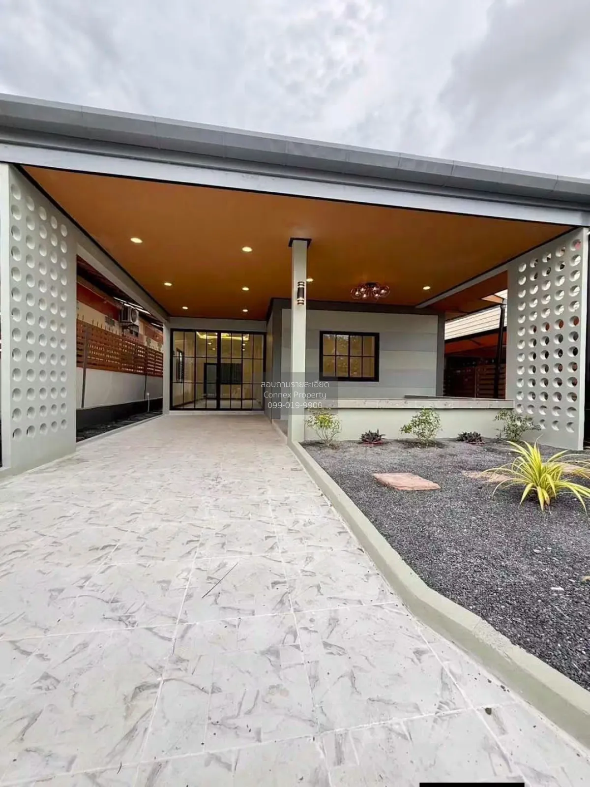 For Sale Townhouse/Townhome  , Thinnawut 3 , newly renovated , Wi 2