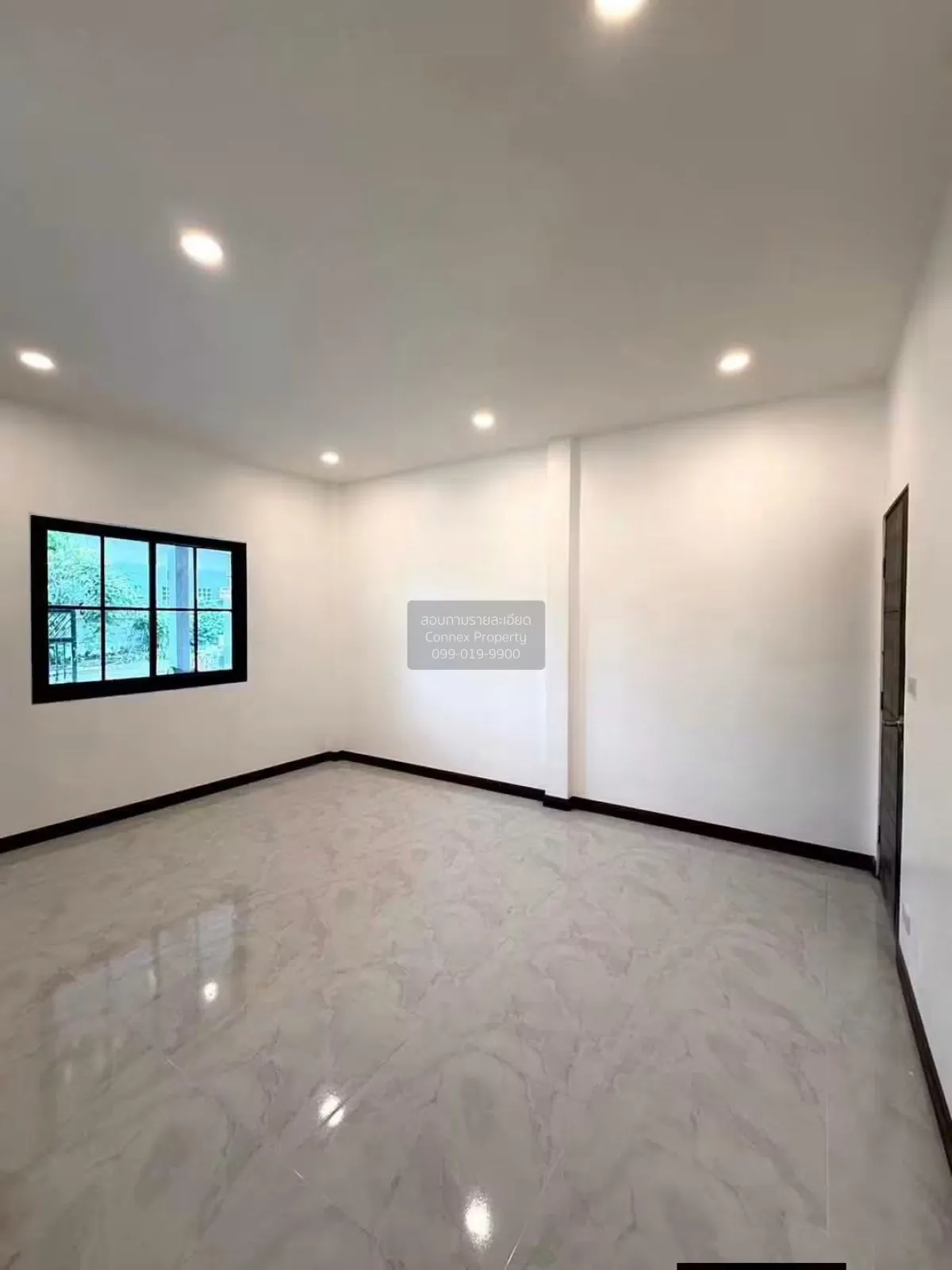 For Sale Townhouse/Townhome  , Thinnawut 3 , newly renovated , Wi
