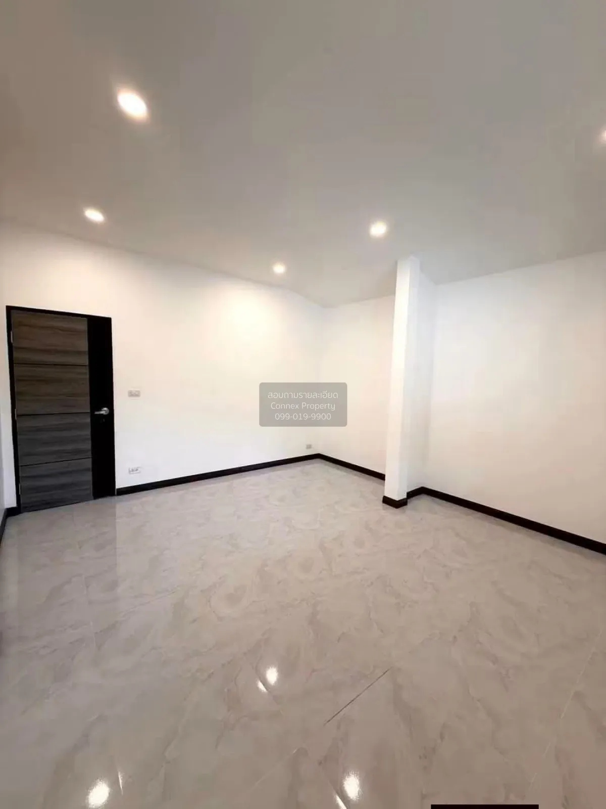 For Sale Townhouse/Townhome  , Thinnawut 3 , newly renovated , Wi