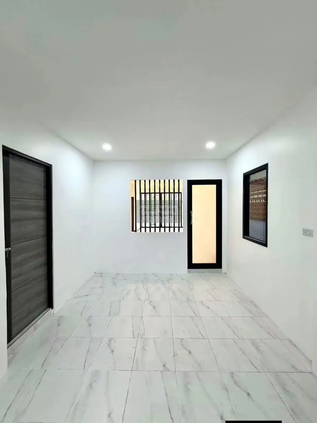 For Sale Townhouse/Townhome  , Thinnawut 3 , newly renovated , Wi
