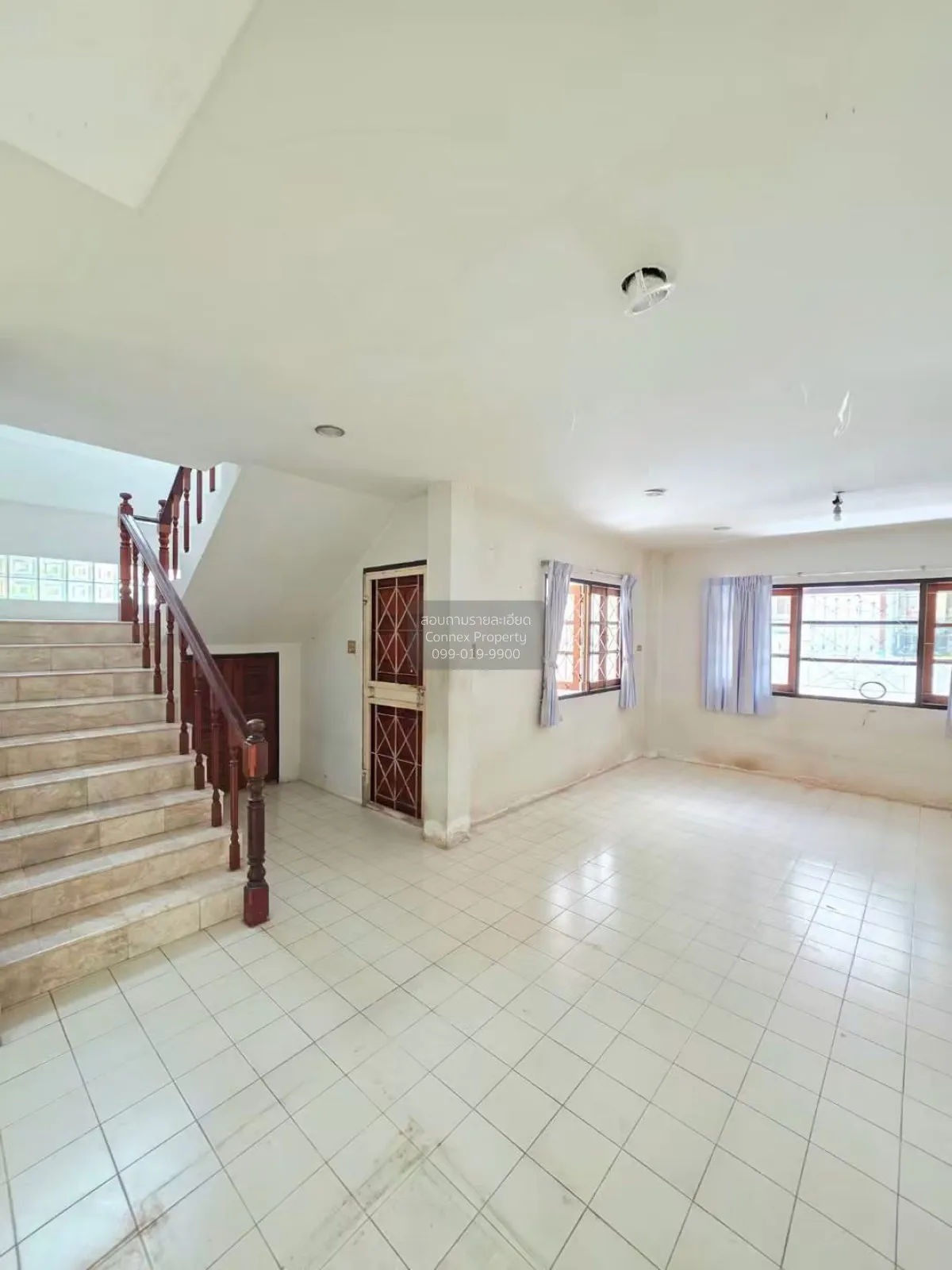 For Sale Townhouse/Townhome  , Eaksilp - Phanason , Ratsada , Mue
