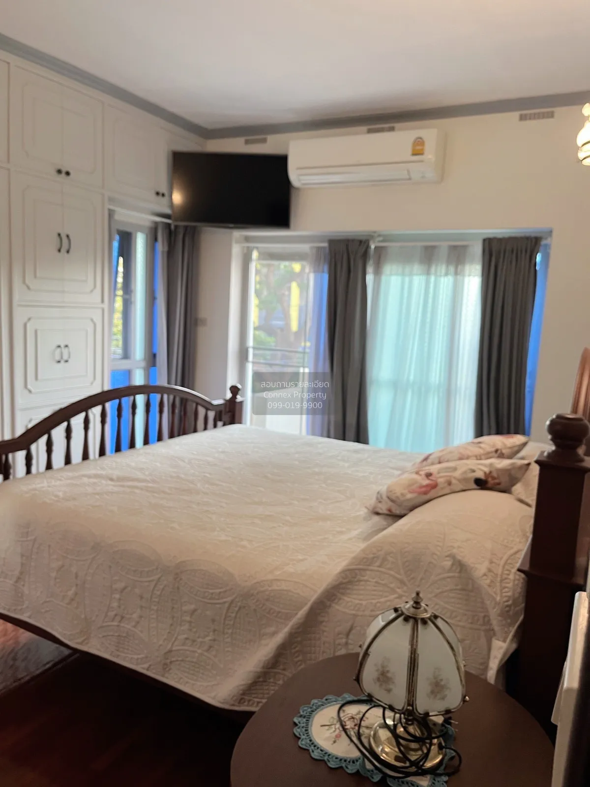 For Sale Condo , Siam Penthouse 2 Condominium , corner unit , wid 4