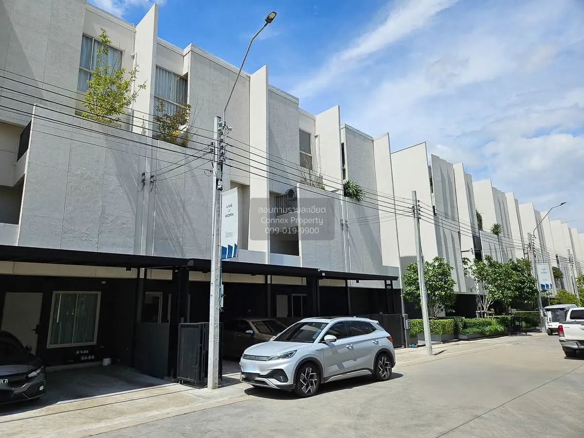 For Rent Townhouse/Townhome  , Nue Verse Krungthep Kreetha , Thap