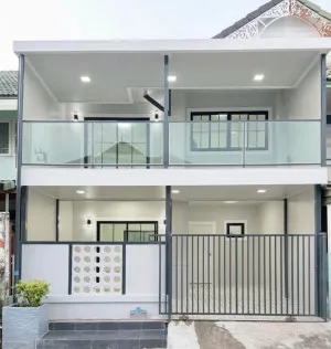 For Sale Townhouse/Townhome  , Baan Pruksa 14 A Bangbuathong , newly renovated , Bang Khu Rat , Bang Bua Thong , Nonthaburi , CX-179159