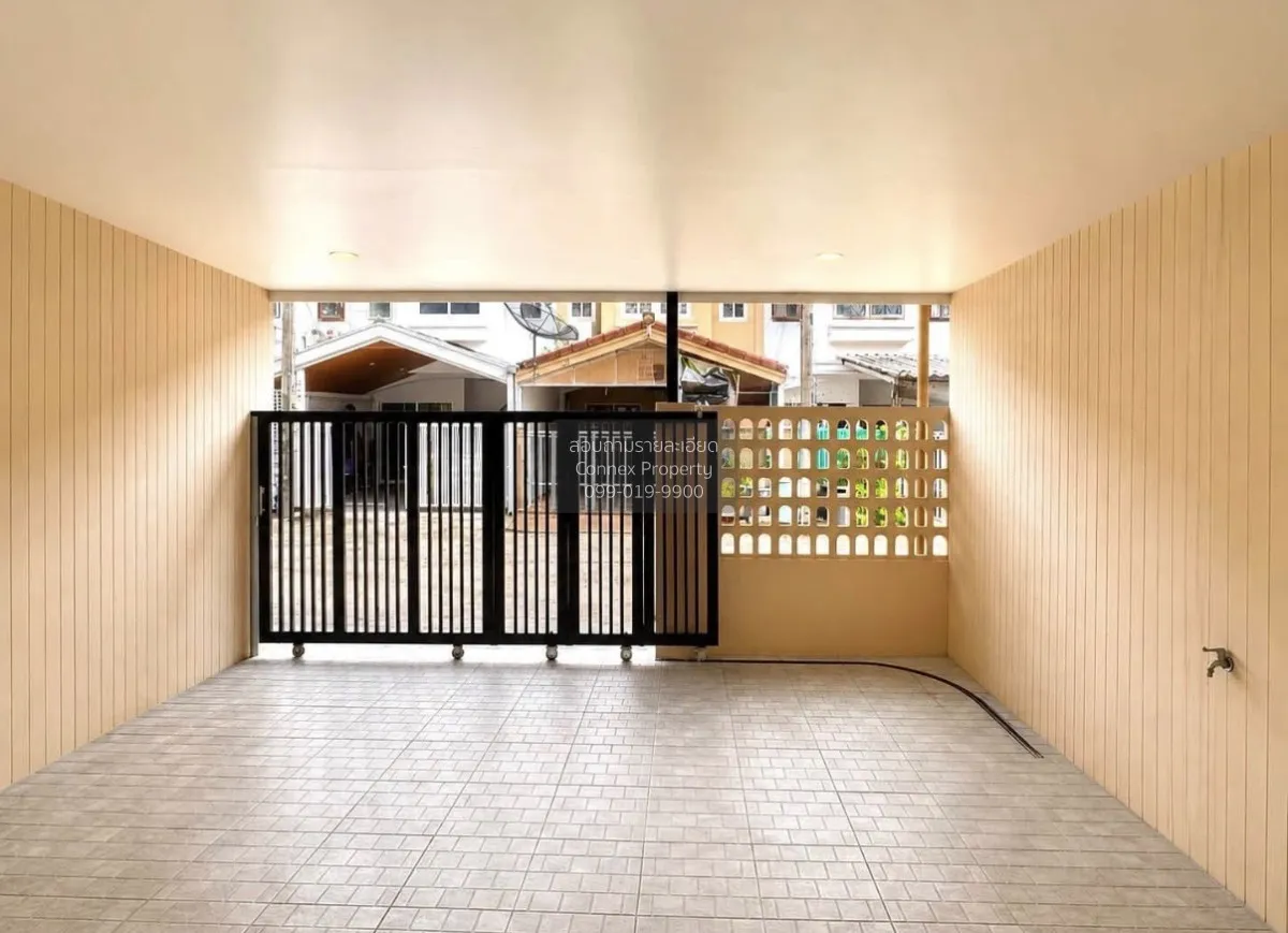 For Sale Townhouse/Townhome  , Net Thip , newly renovated , Wichi 4