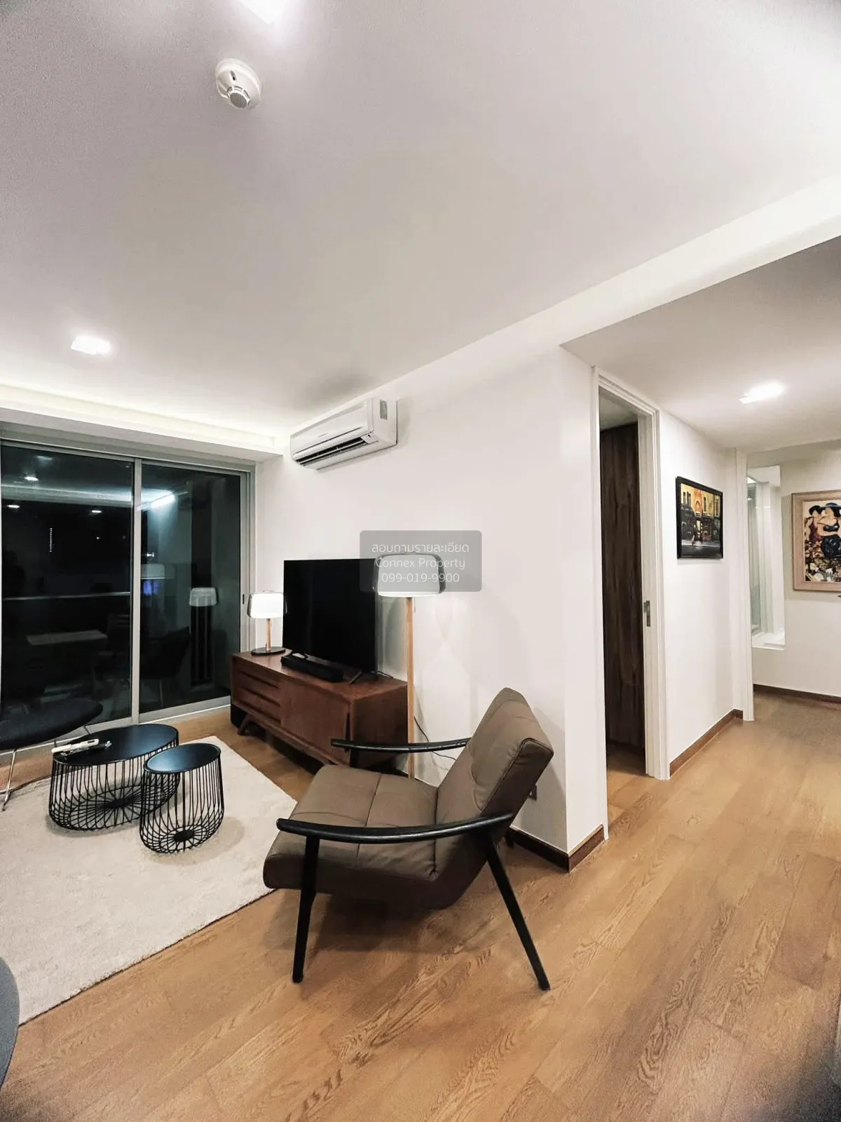 For Rent Condo , Via 31 , corner unit , wide frontage , Khlong To 2
