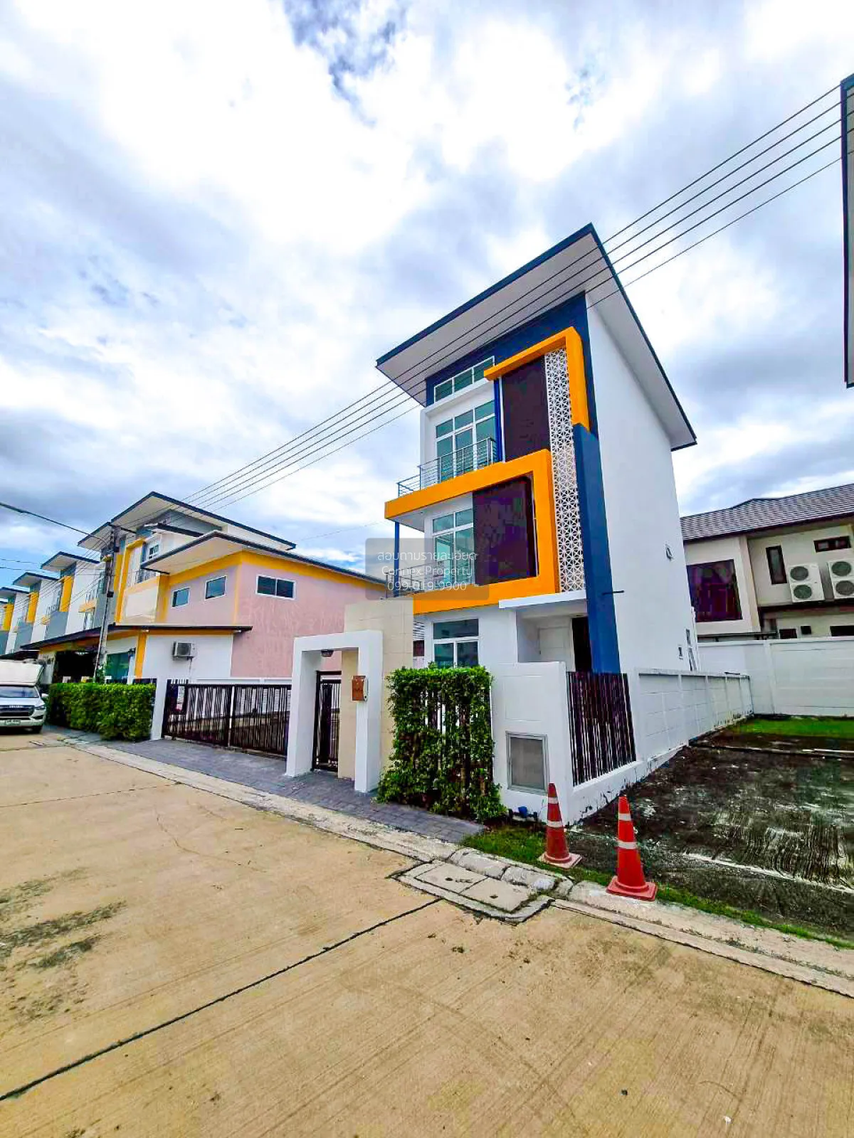 For Sale House , Baan Lang Suan Phutthamonthon Sai 4 - Phetkasem  2