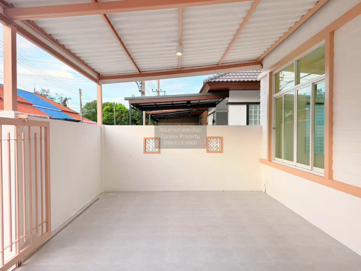 For Sale House , The Valley 2 , corner unit , newly renovated , S 4