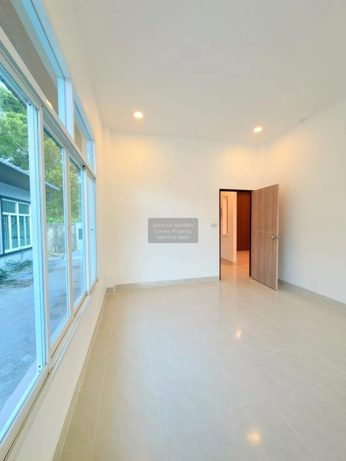 For Sale House , The Valley 2 , corner unit , newly renovated , S