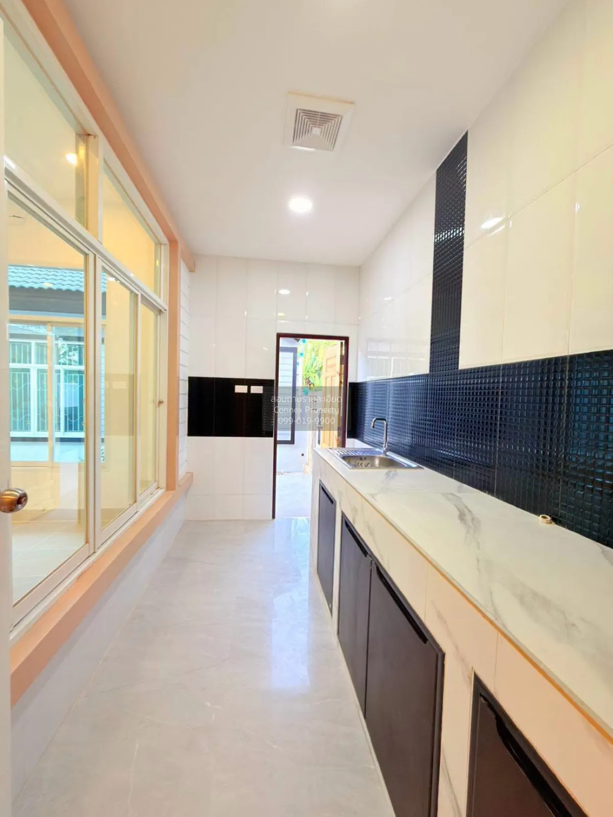 For Sale House , The Valley 2 , corner unit , newly renovated , S