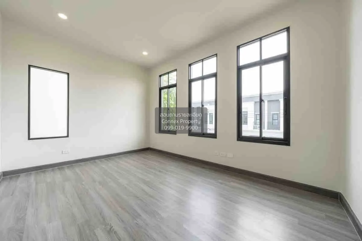 For Sale Townhouse/Townhome  , Britania Praksa Station , BTS-Phra