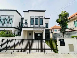 ขายทาวน์เฮ้าส์/ทาวน์โฮม  บริทาเนีย แพรกษา สเตชั่น BTS-แพรกษา แพรกษาใหม่ เมืองสมุทรปราการ สมุทรปราการ CX-179576