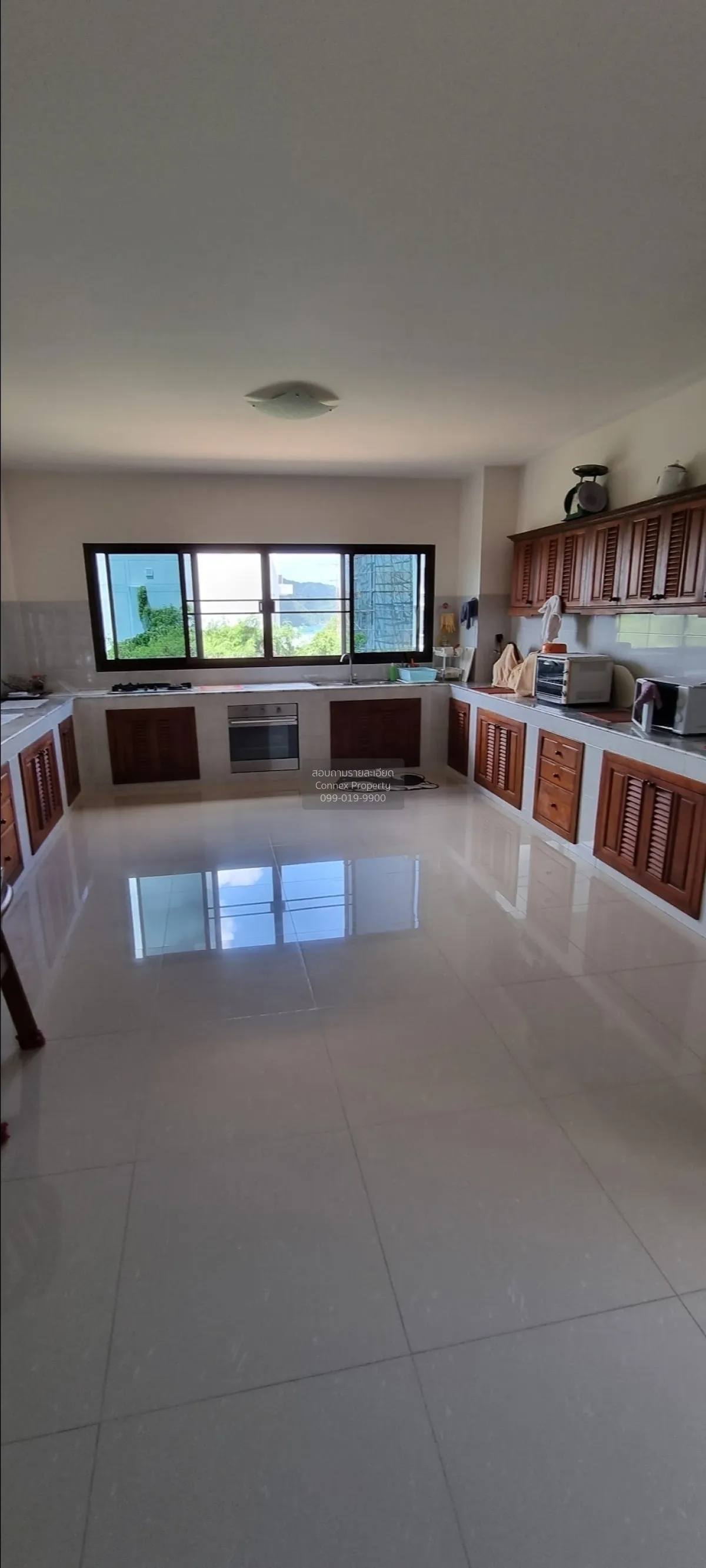 For Rent 3-Bedroom House with Unmatched Panoramic Views | Saiyuan