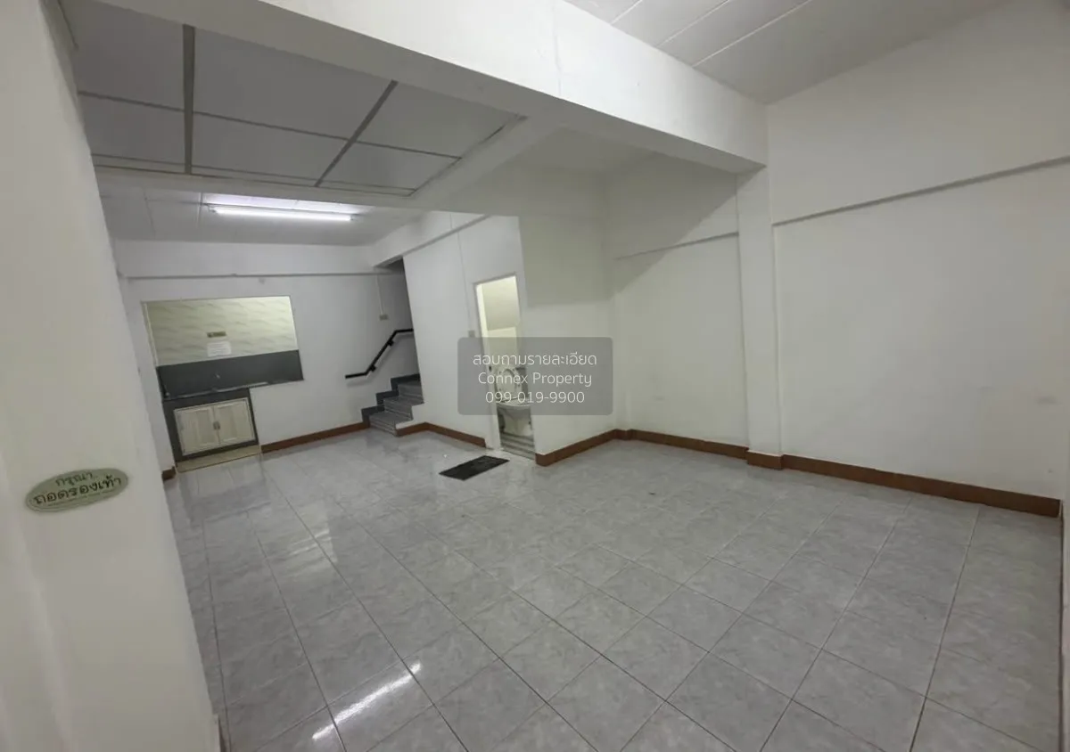 For Sale Townhouse/Townhome  , Irawadee Bypass Jeeteng , Ratsada  3