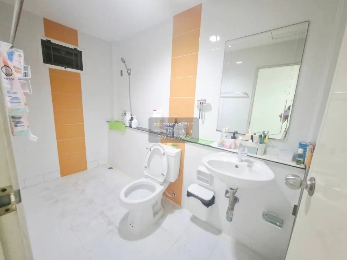 For Sale Townhouse/Townhome  , Wisetsuknakorn Phase 3 , wide fron
