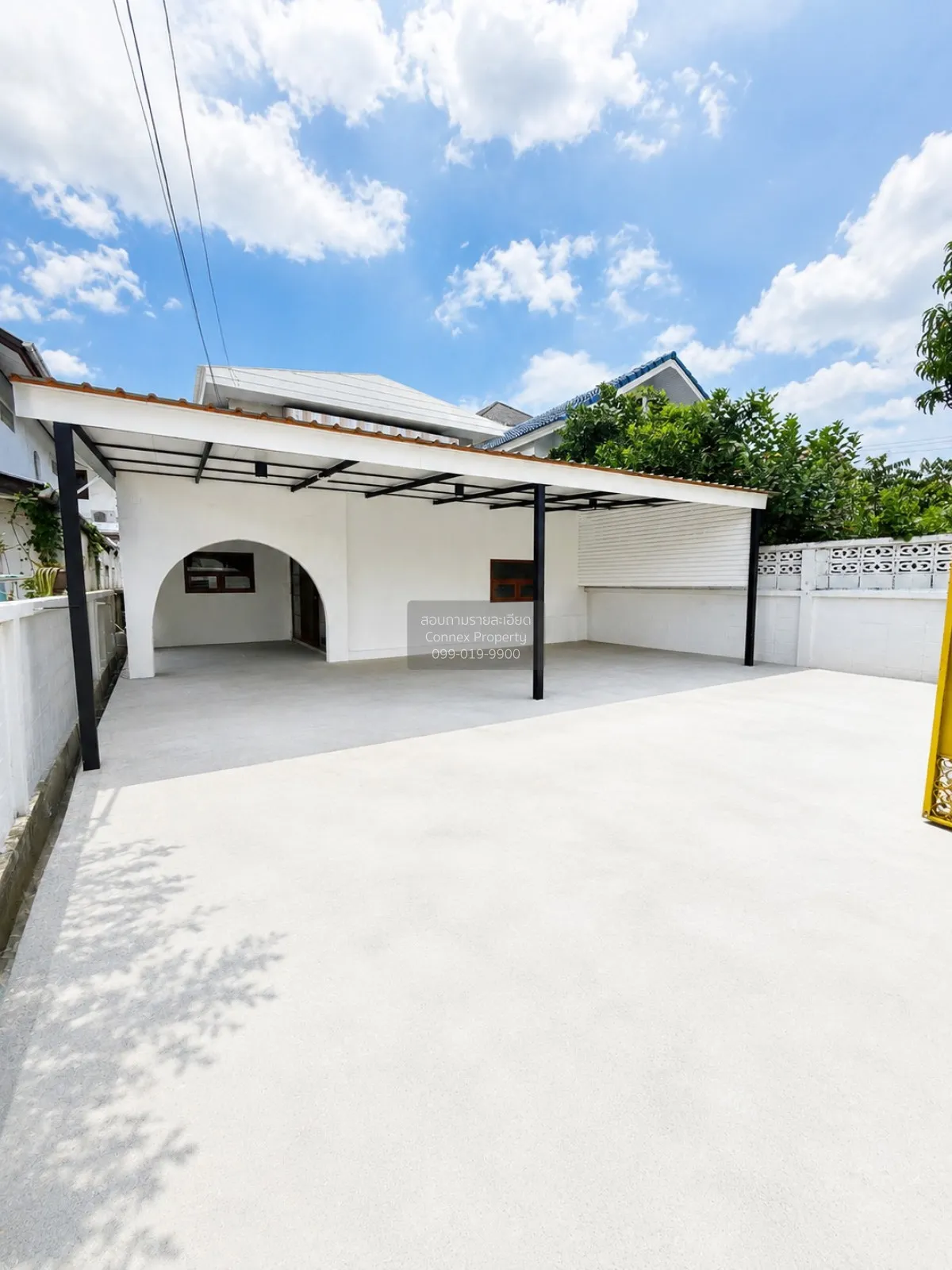 For Sale Townhouse/Townhome  , Masuk Niwet , wide frontage , Bang 2