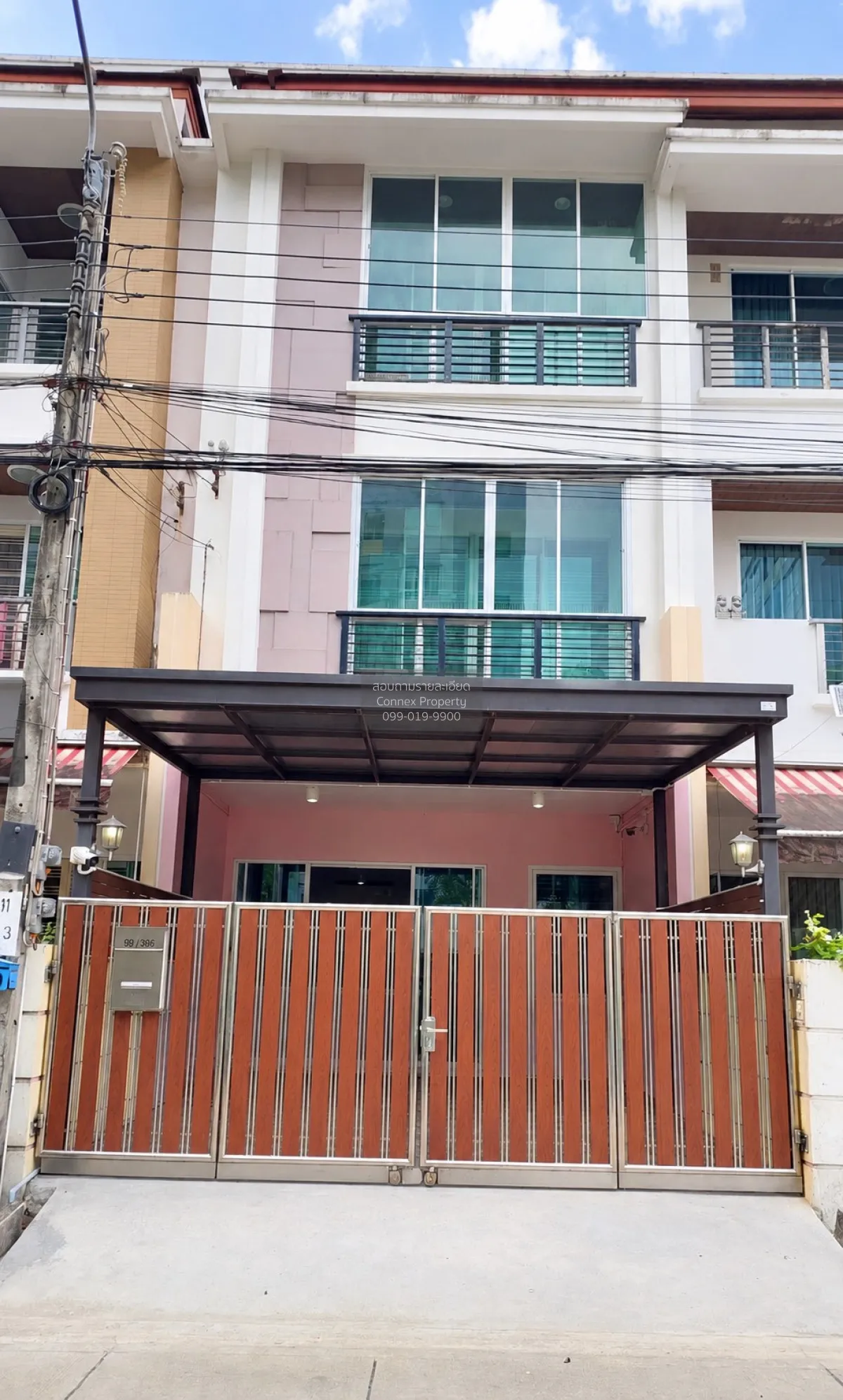 ขายทาวน์เฮ้าส์/ทาวน์โฮม  บ้านกลางเมือง สาทร - ตากสิน 2 ชั้นสูง หน 1