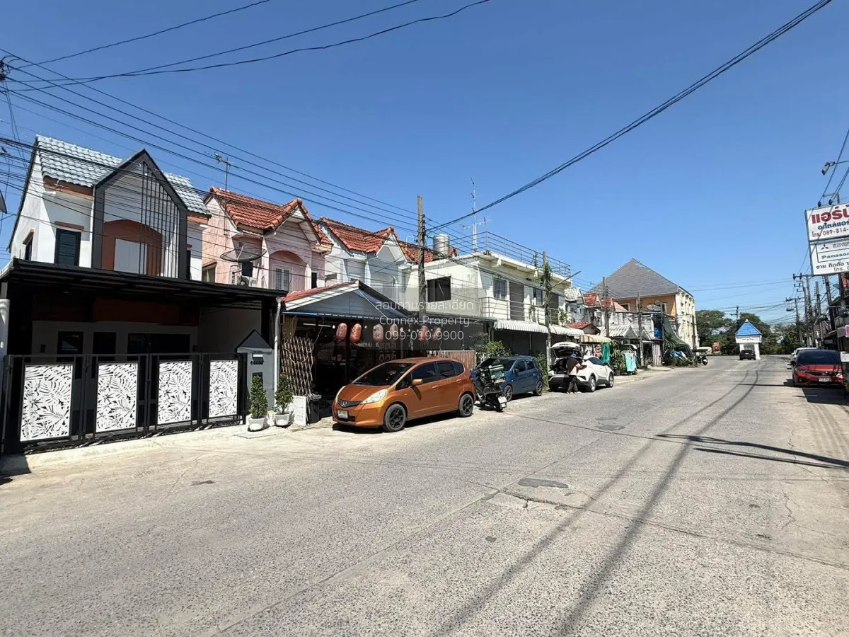 For Sale Townhouse/Townhome  , Amornsup , newly renovated , Krath 3