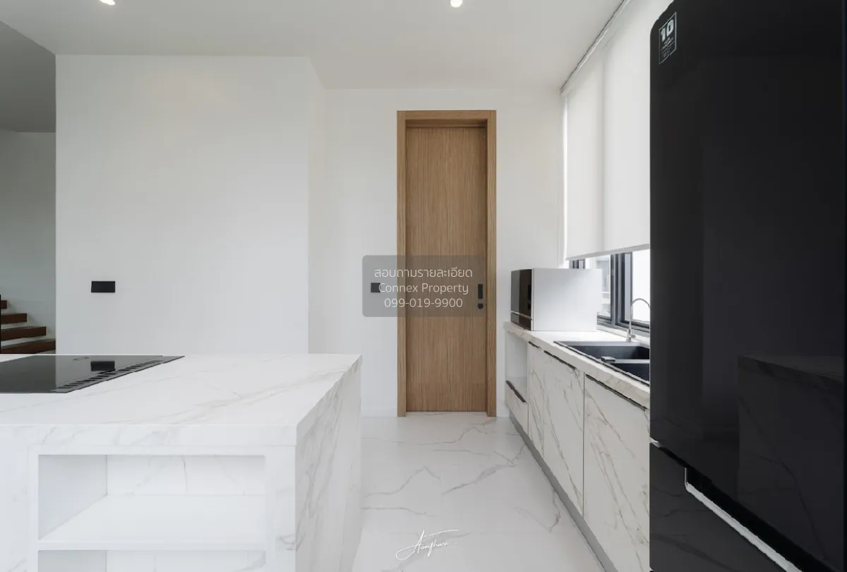 For Rent Modern Detached House in Ekkamai 10, Sukhumvit 65 , Phra