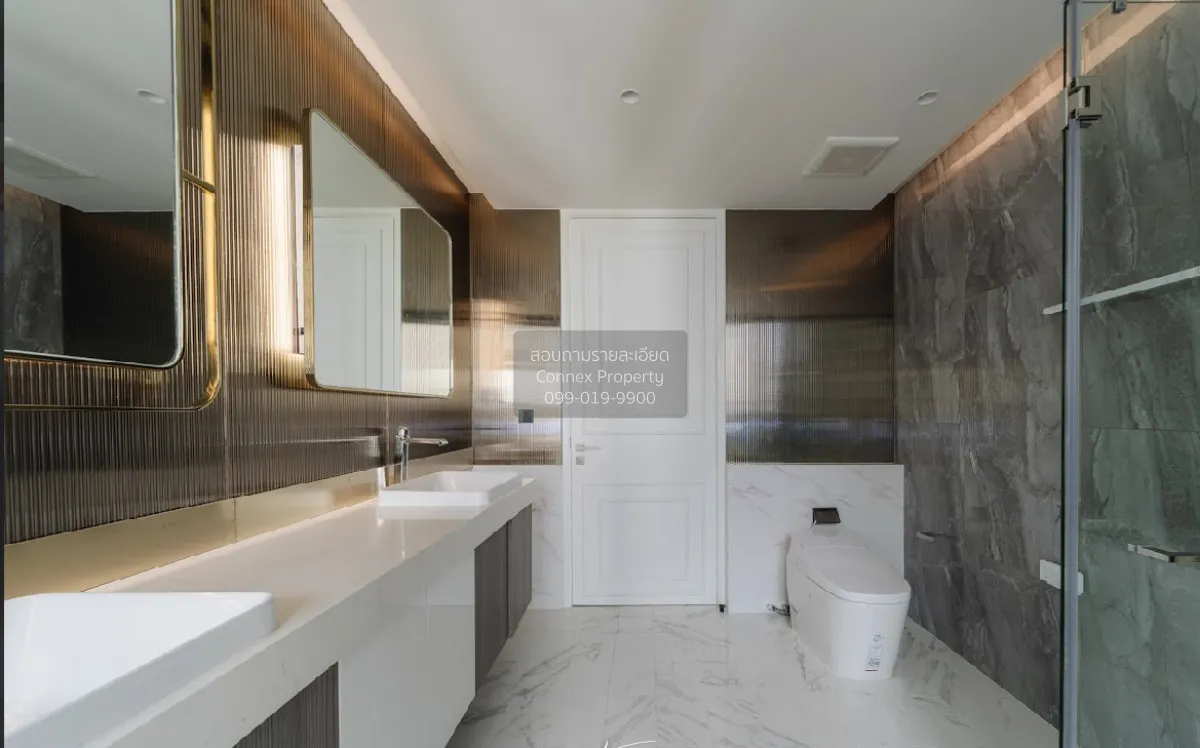 For Rent Modern Detached House in Ekkamai 10, Sukhumvit 65 , Phra