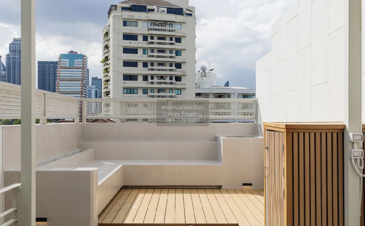For Rent Modern Detached House in Ekkamai 10, Sukhumvit 65 , Phra