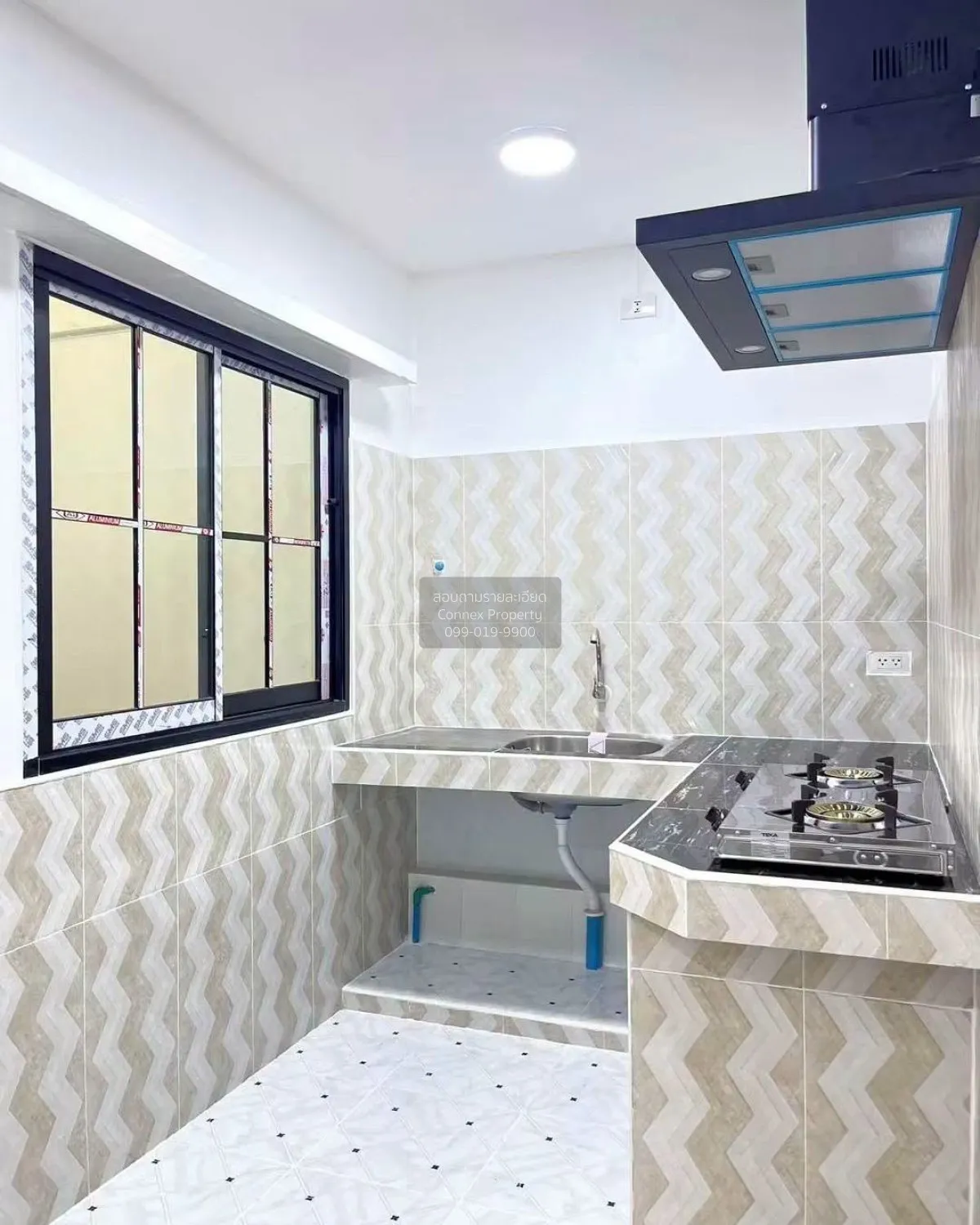 For Sale Townhouse/Townhome  , Buathongthani , wide frontage , ne