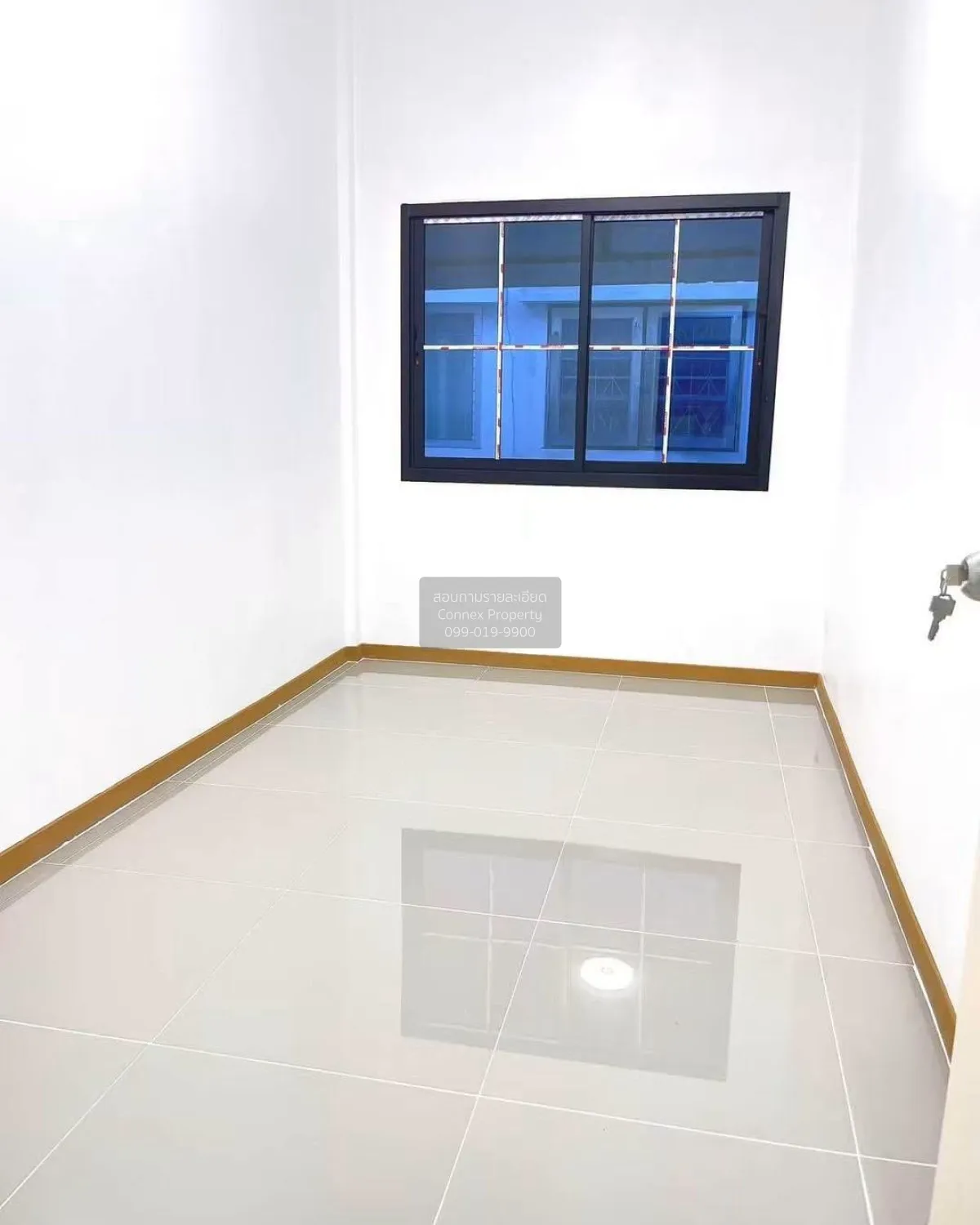 For Sale Townhouse/Townhome  , Buathongthani , wide frontage , ne